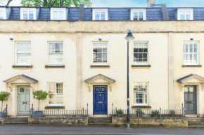 Spacious Townhouse Private Parking Central Wells